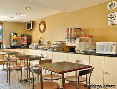نيو يورك Knights Inn - Jfk Airport المطعم الصورة